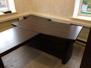 Офисный стол для кабинета с приставкой