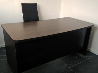 С.С-17 Стол руководителя