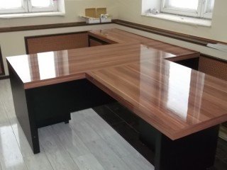 Вр-1.0 Стол для руководителя